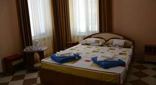 Гостиница GreenHouse Коктебель Двухместный номер с 1 кроватью и балконом-4