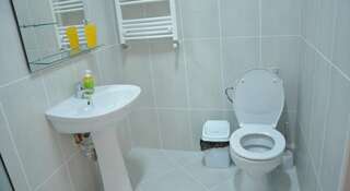 Гостиница GreenHouse Коктебель Трехместный номер с балконом-7